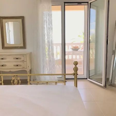 Villa Korais Luxury 3br With Sea View
